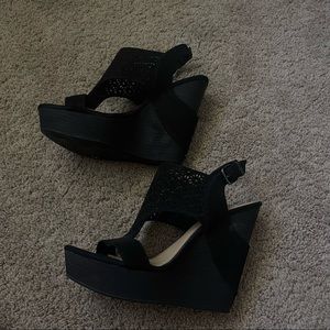 Wedges - LIKE NEW
